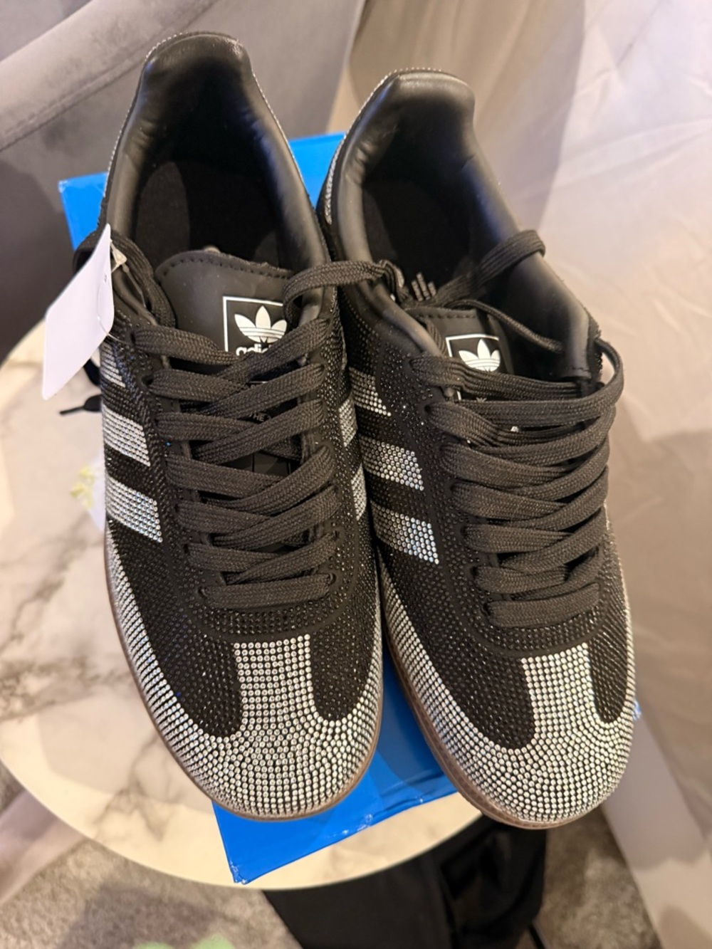 HIGHLY SOUGHT AFTER CRYSTAL SAMBA ADIDAS - Picture 6 of 9